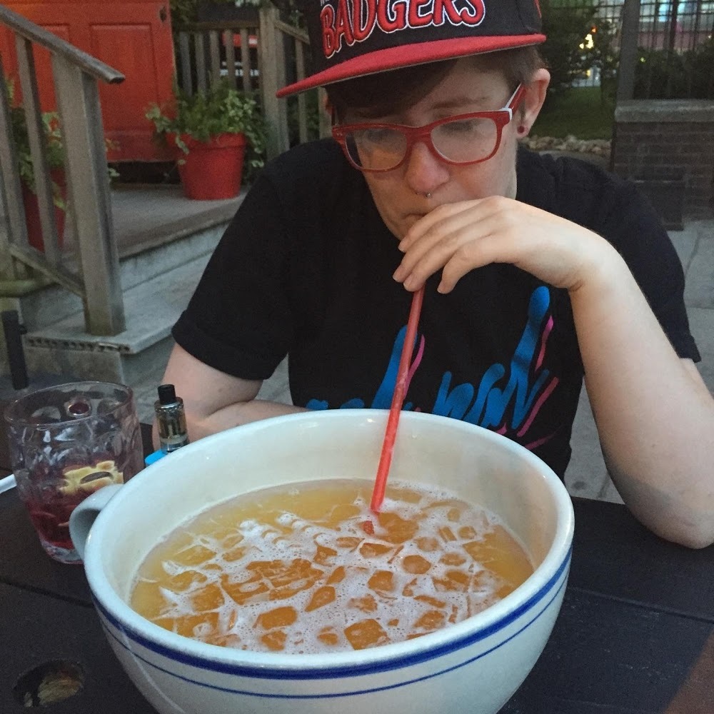 Meet your Posher, Dylan
